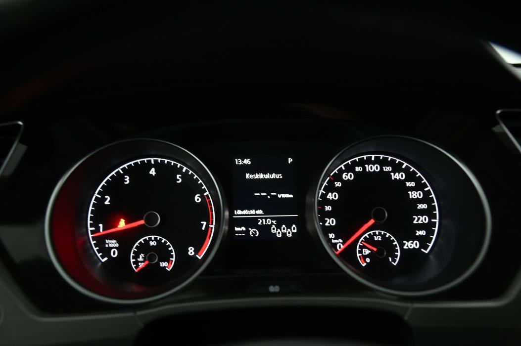 VOLKSWAGEN TOURAN 2017