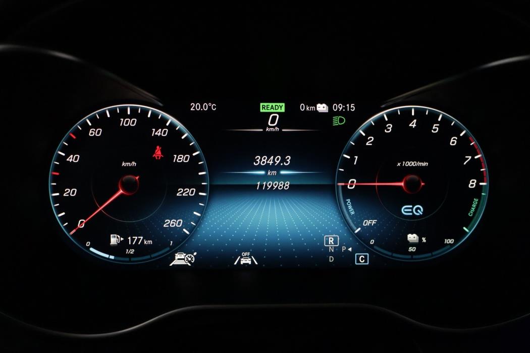 MERCEDES-BENZ GLC 2020