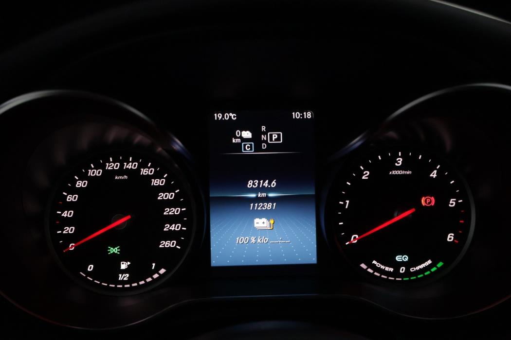 MERCEDES-BENZ C 2020