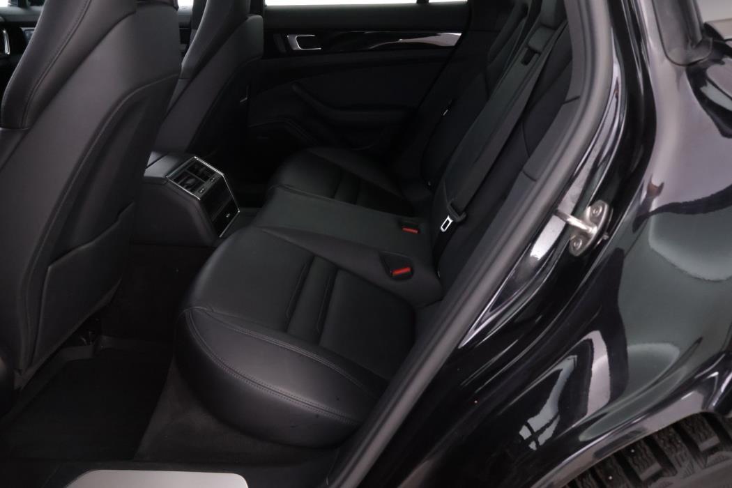 PORSCHE Panamera 2022