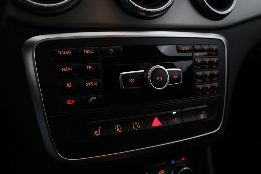 MERCEDES-BENZ CLA 2014