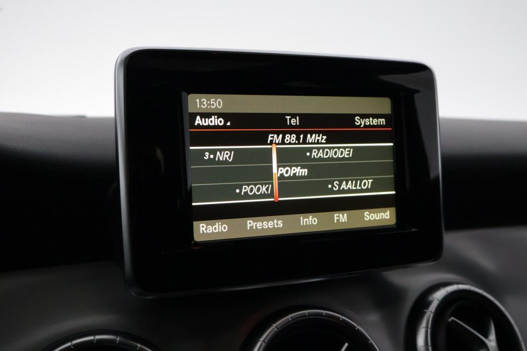 MERCEDES-BENZ CLA 2014