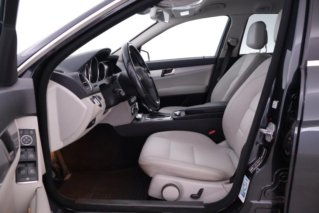 MERCEDES-BENZ C 2012