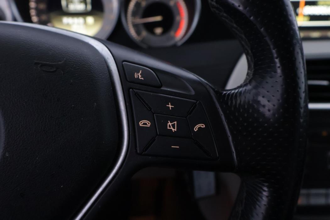 MERCEDES-BENZ C 2012
