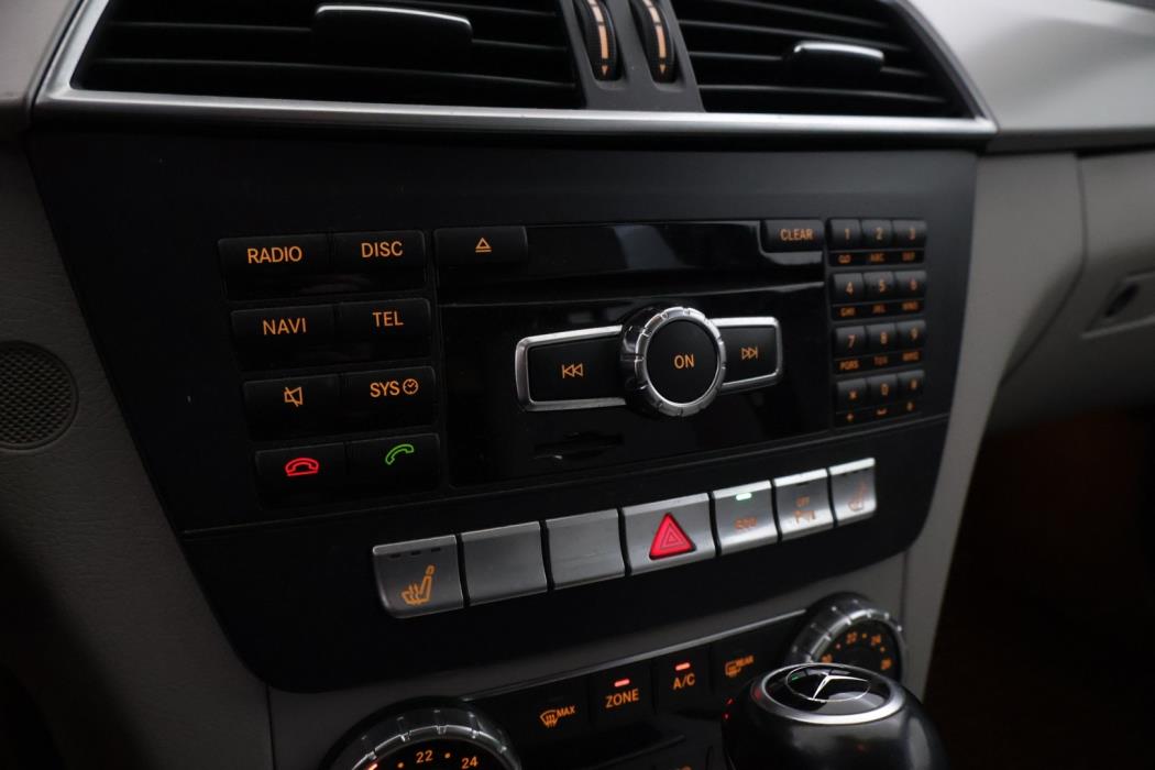MERCEDES-BENZ C 2012