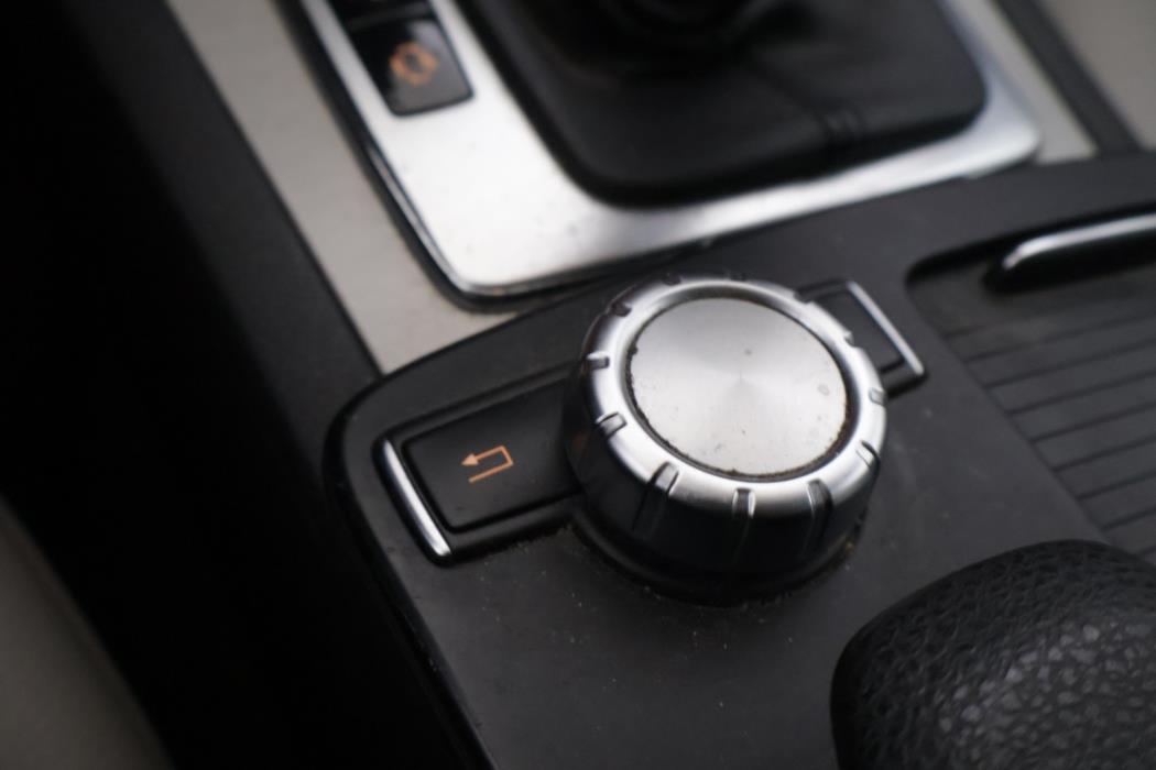 MERCEDES-BENZ C 2012