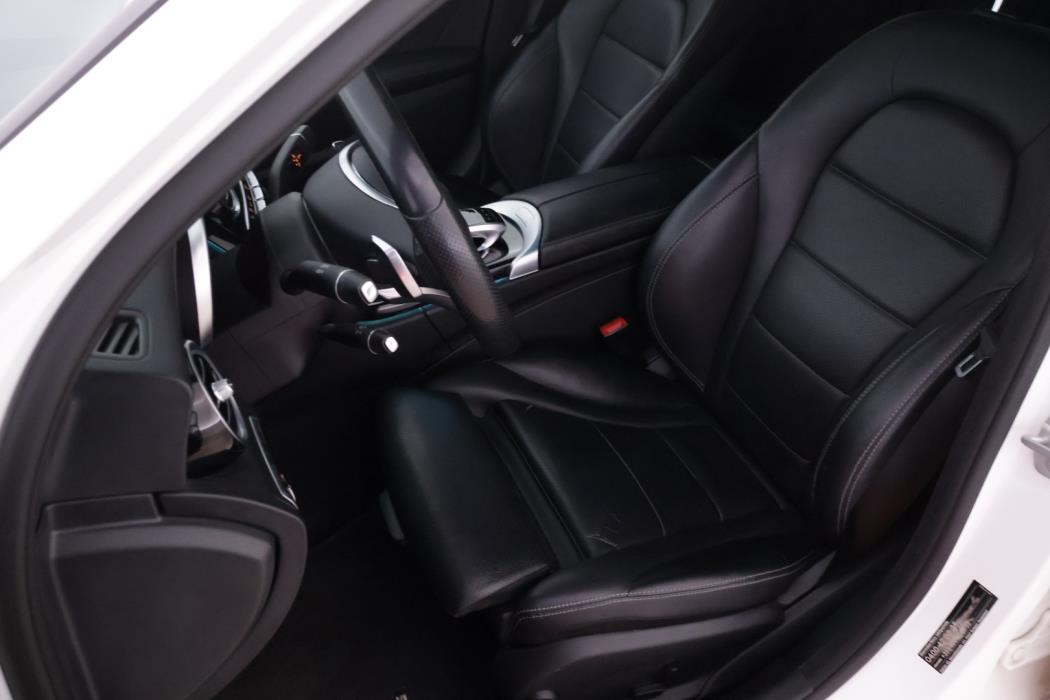 MERCEDES-BENZ C 2016