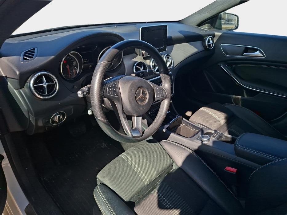 MERCEDES-BENZ CLA 2017