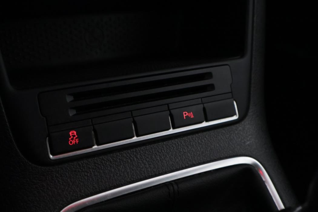 VOLKSWAGEN Golf Plus 2012