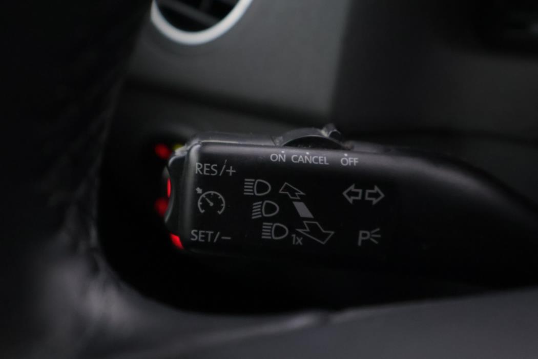 VOLKSWAGEN Golf Plus 2012