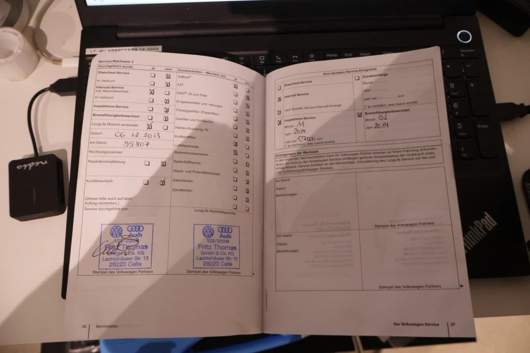 VOLKSWAGEN Passat 2011