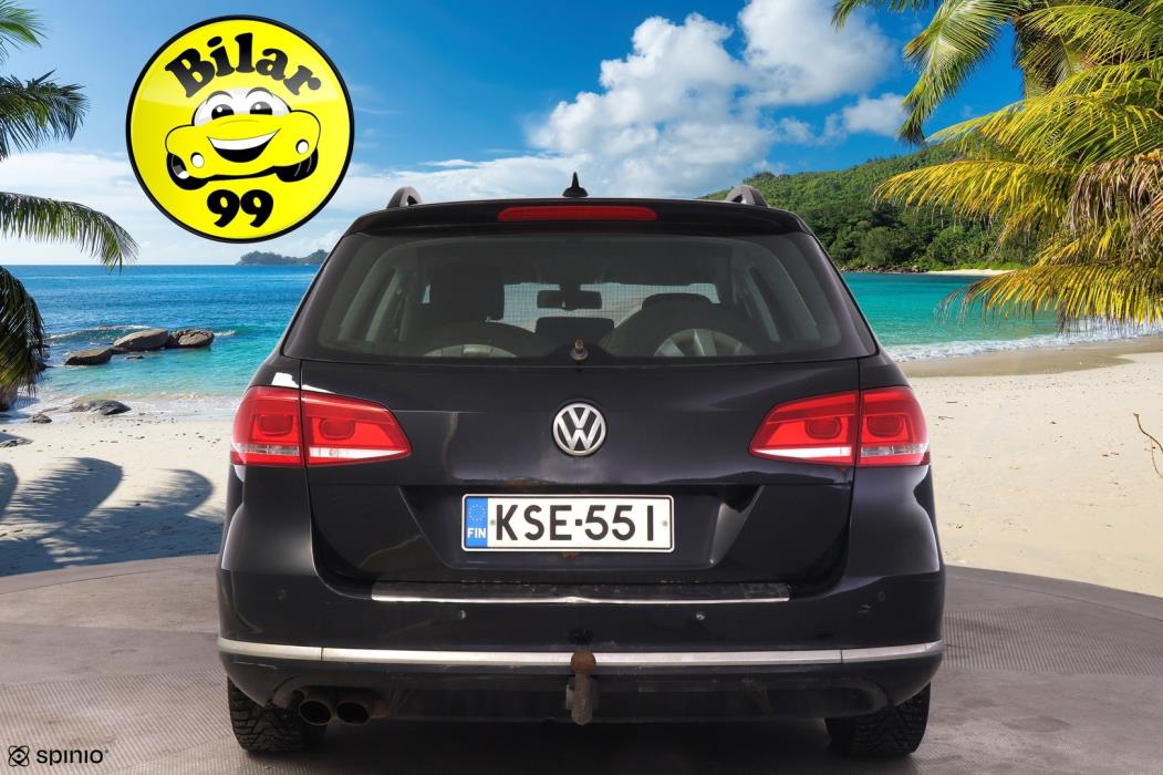 VOLKSWAGEN Passat 2011