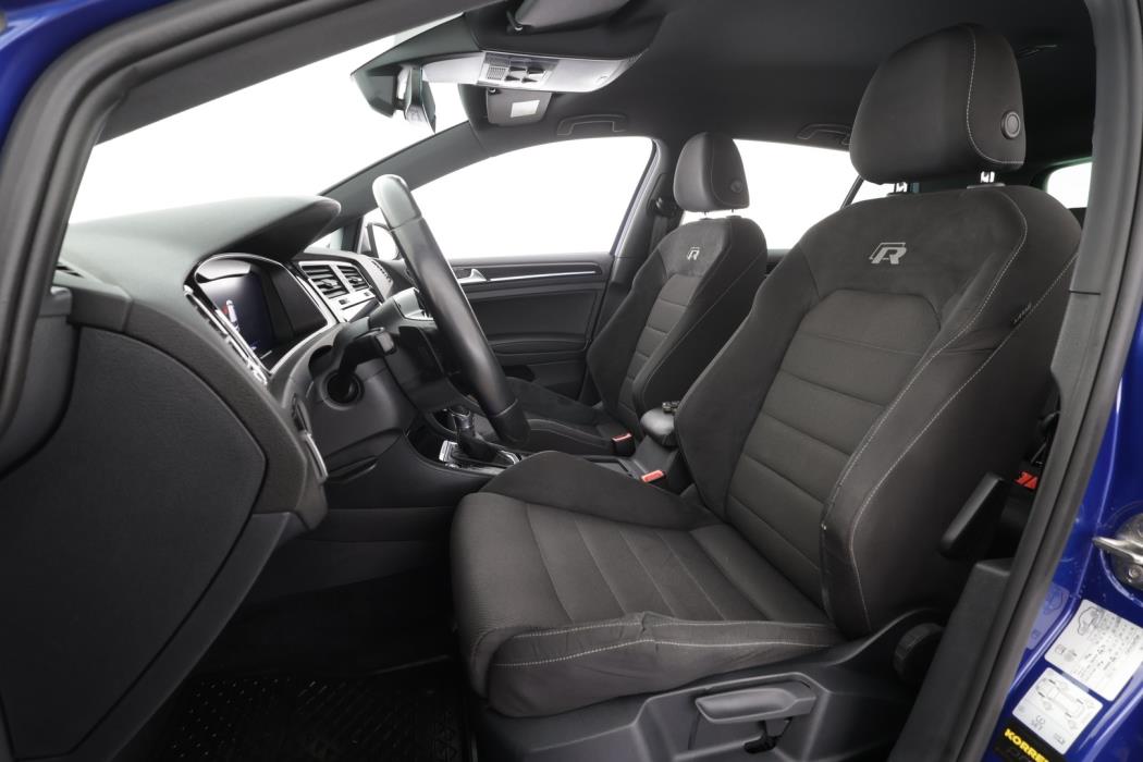 VOLKSWAGEN Golf 2018