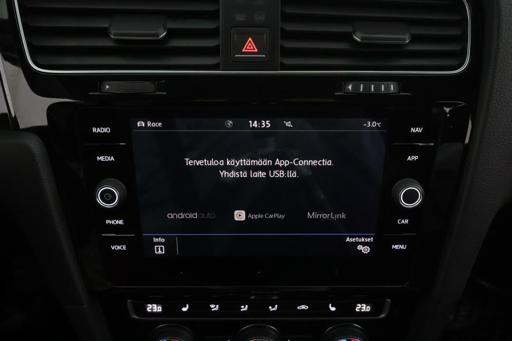 VOLKSWAGEN Golf 2018