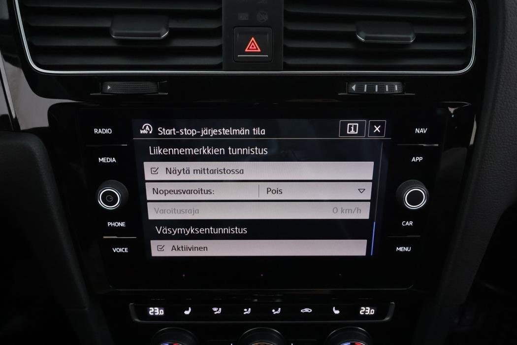 VOLKSWAGEN Golf 2018