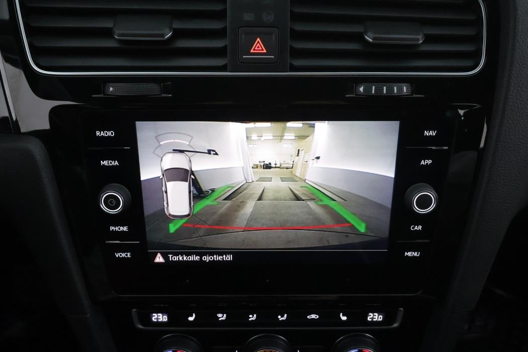 VOLKSWAGEN Golf 2018