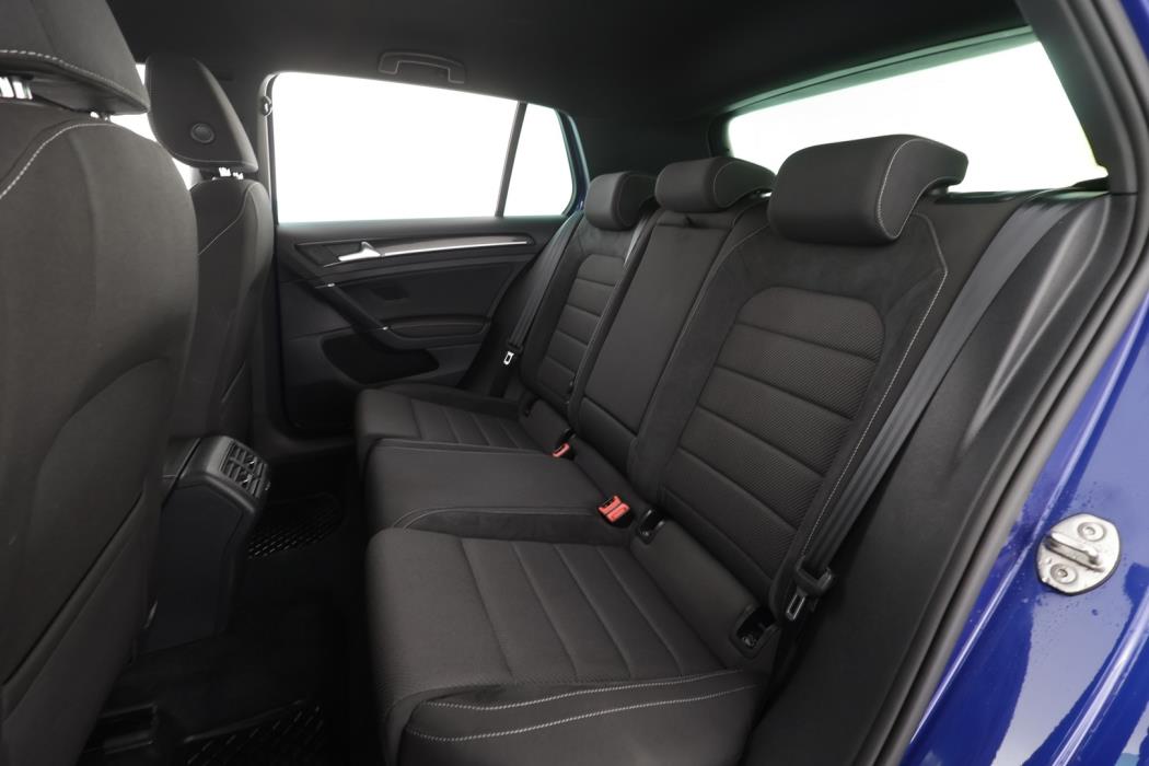 VOLKSWAGEN Golf 2018