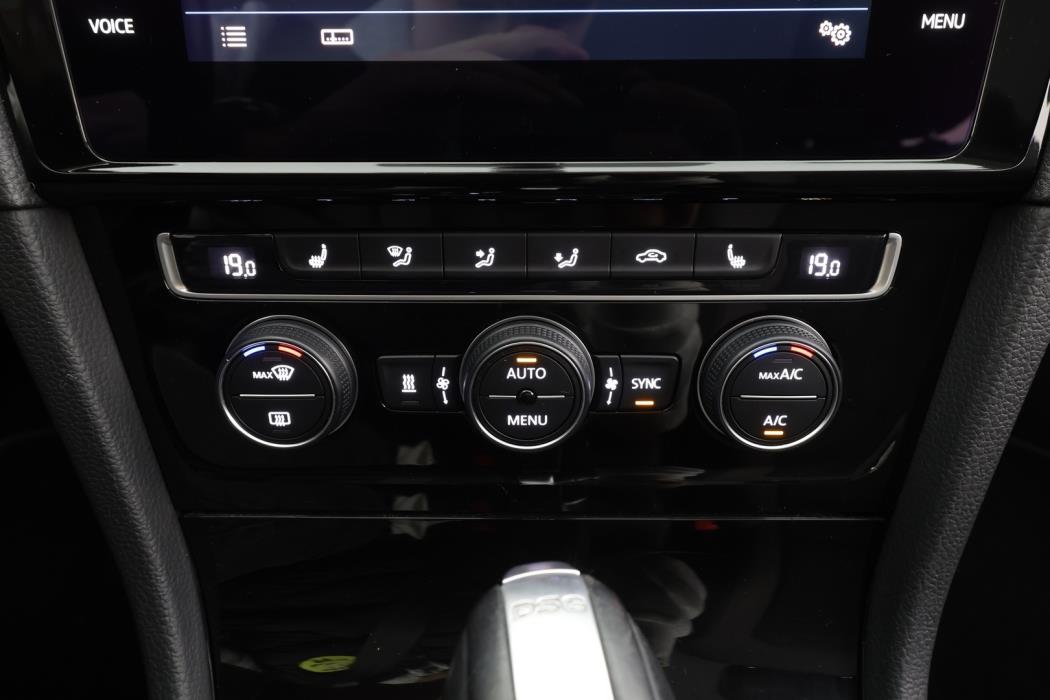 VOLKSWAGEN Golf 2019