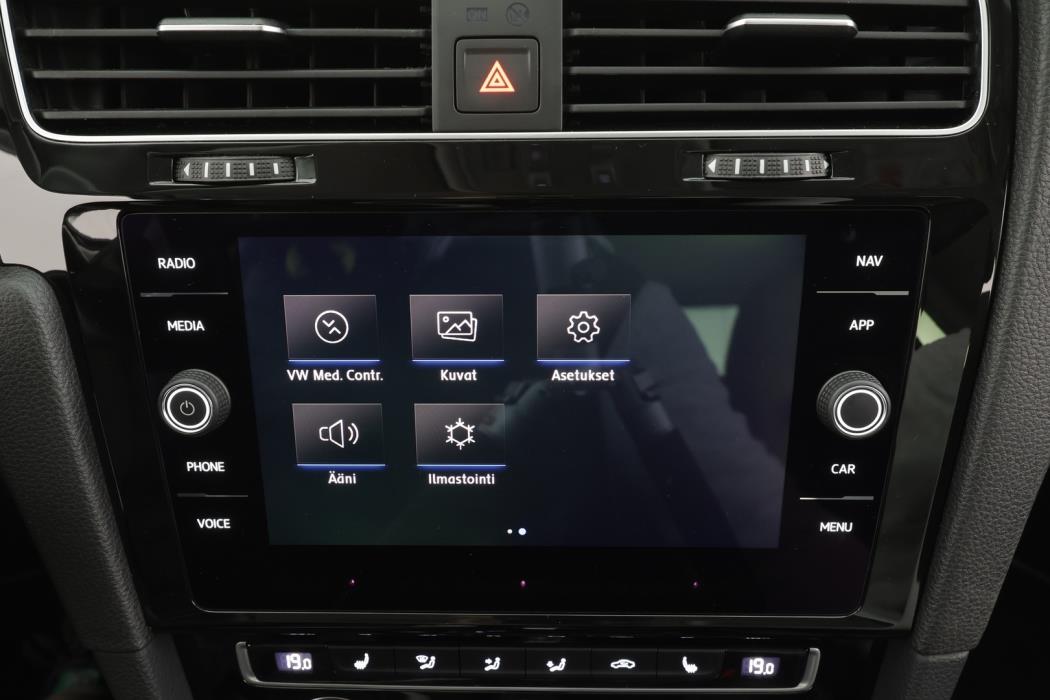 VOLKSWAGEN Golf 2019
