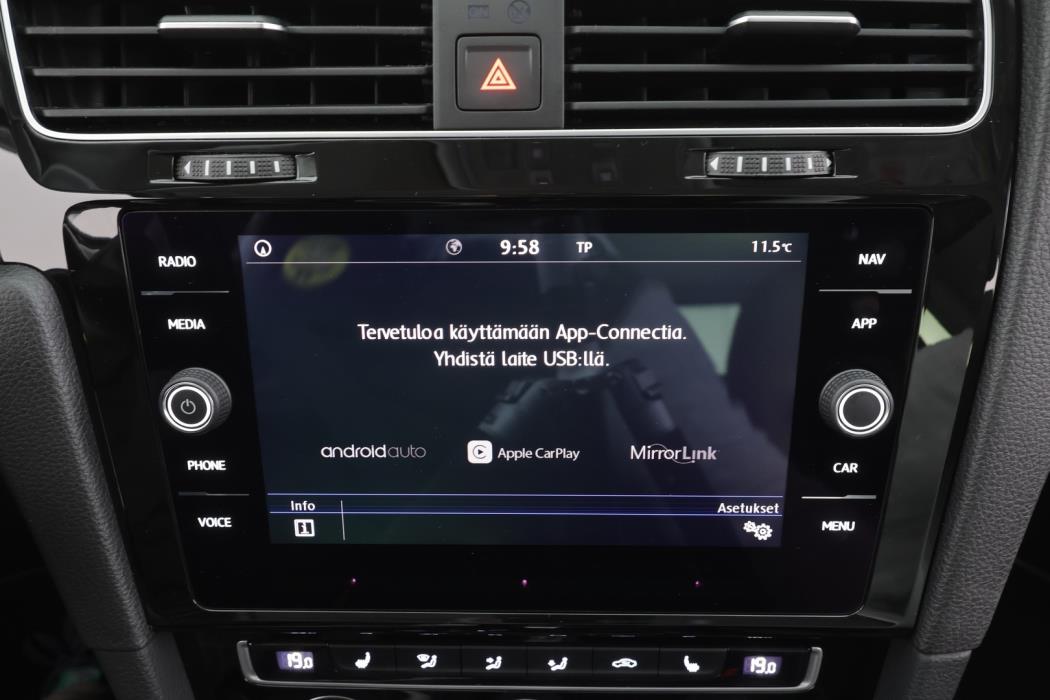 VOLKSWAGEN Golf 2019
