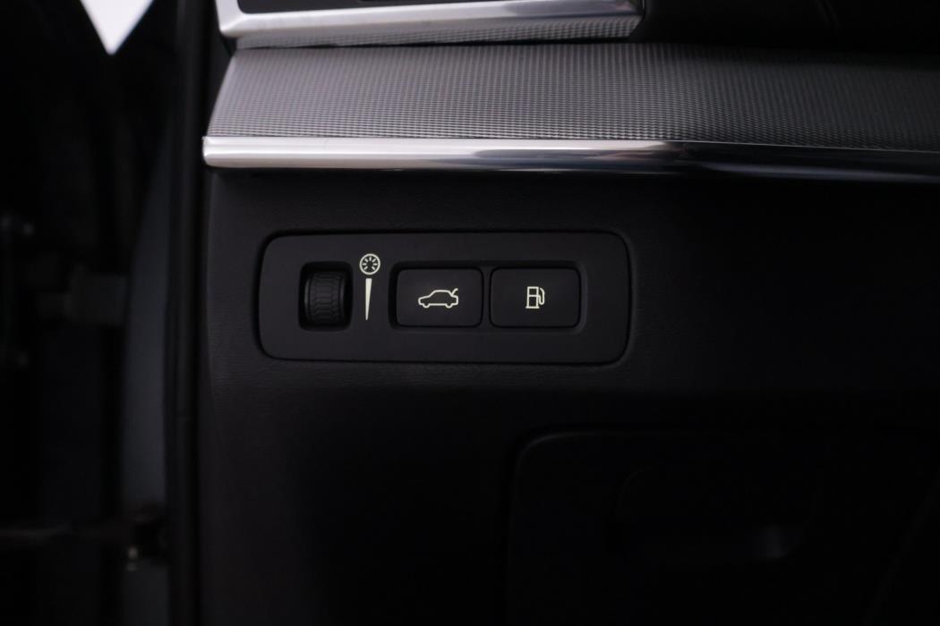 VOLVO XC90 2016