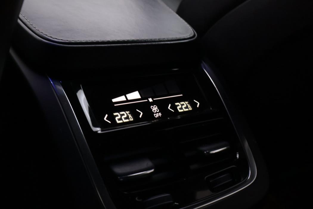 VOLVO XC90 2016