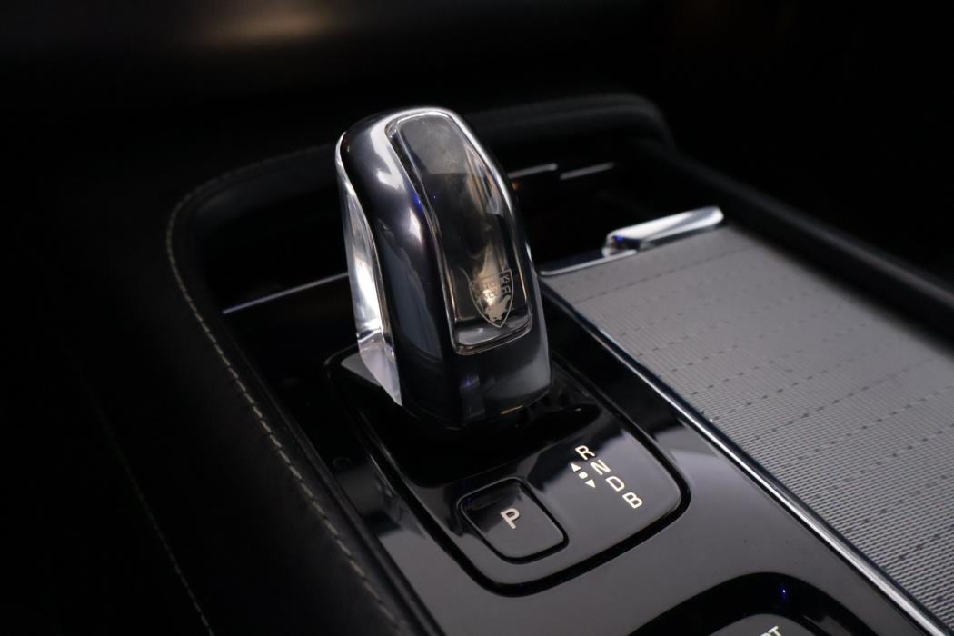 VOLVO XC90 2016