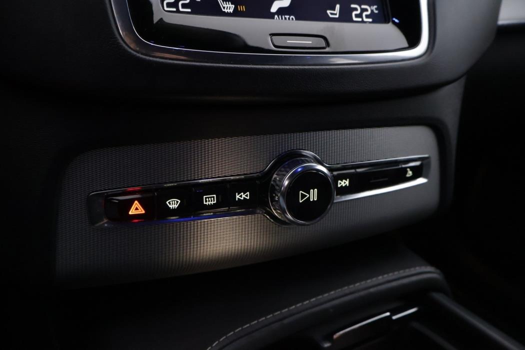 VOLVO XC90 2016