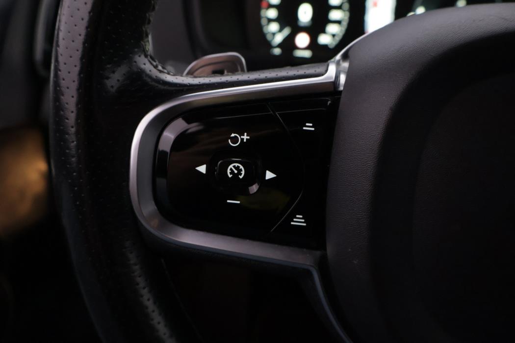 VOLVO XC90 2016