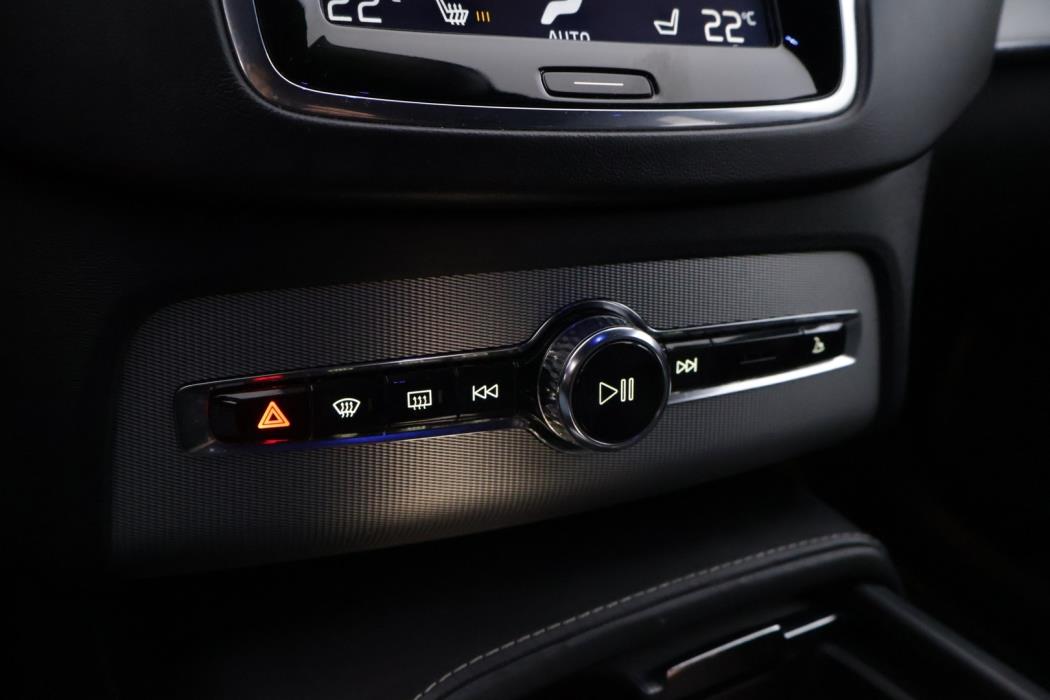 VOLVO XC90 2016