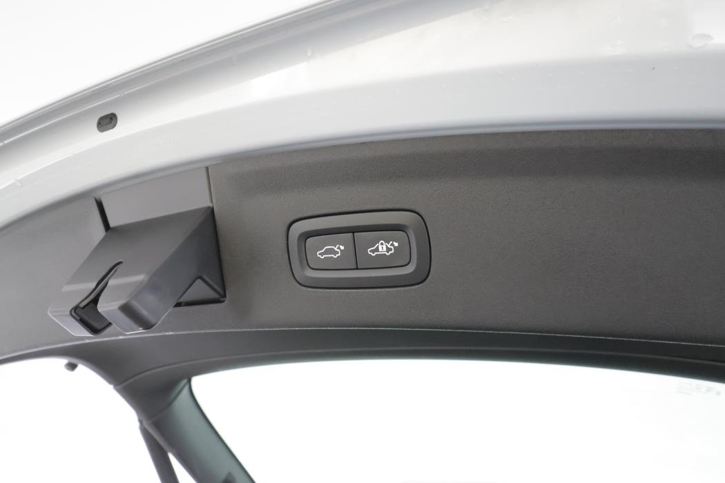 POLESTAR 2 2023