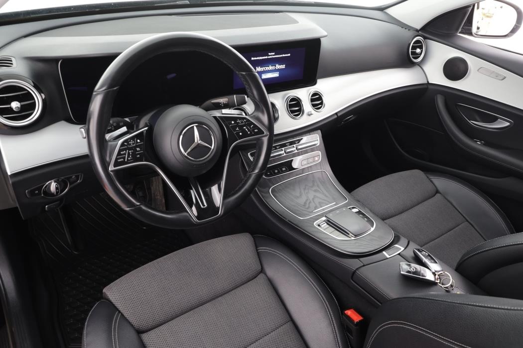 MERCEDES-BENZ E 2021