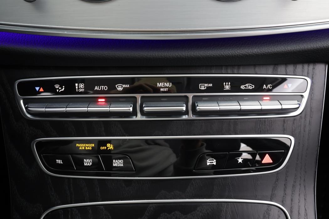 MERCEDES-BENZ E 2021