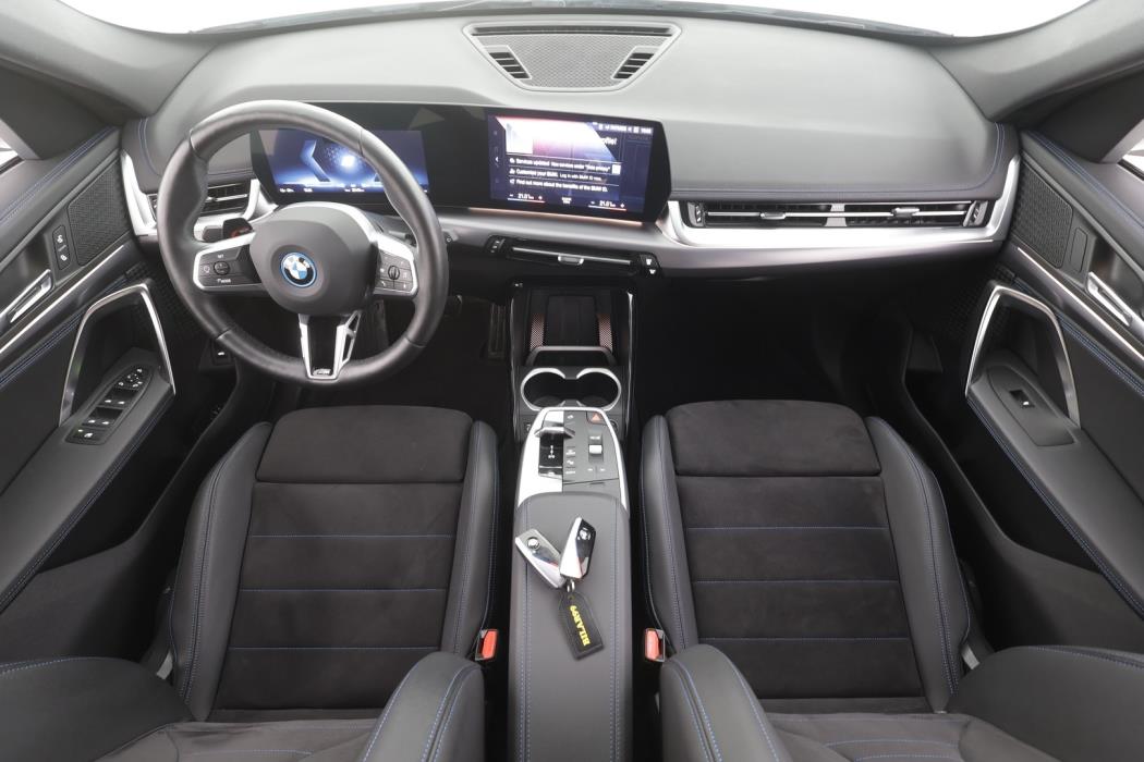 BMW iX1 2023