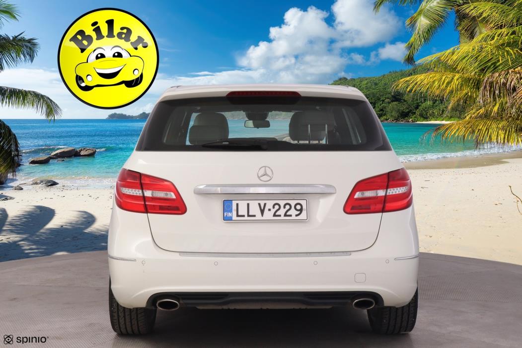 MERCEDES-BENZ B 2013
