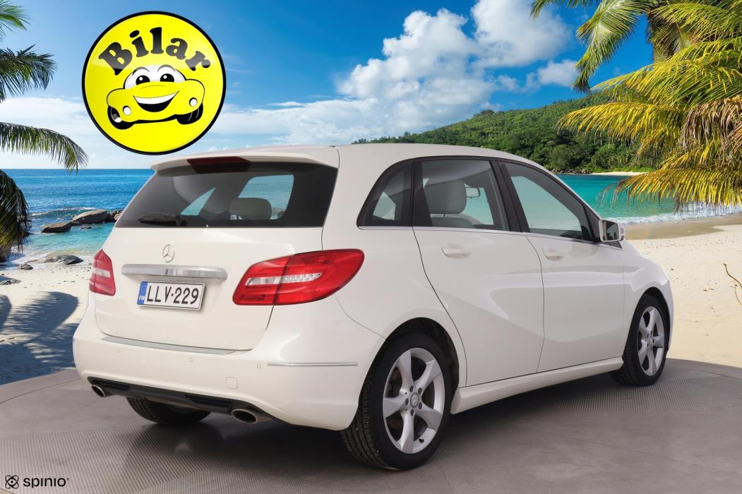 MERCEDES-BENZ B 2013
