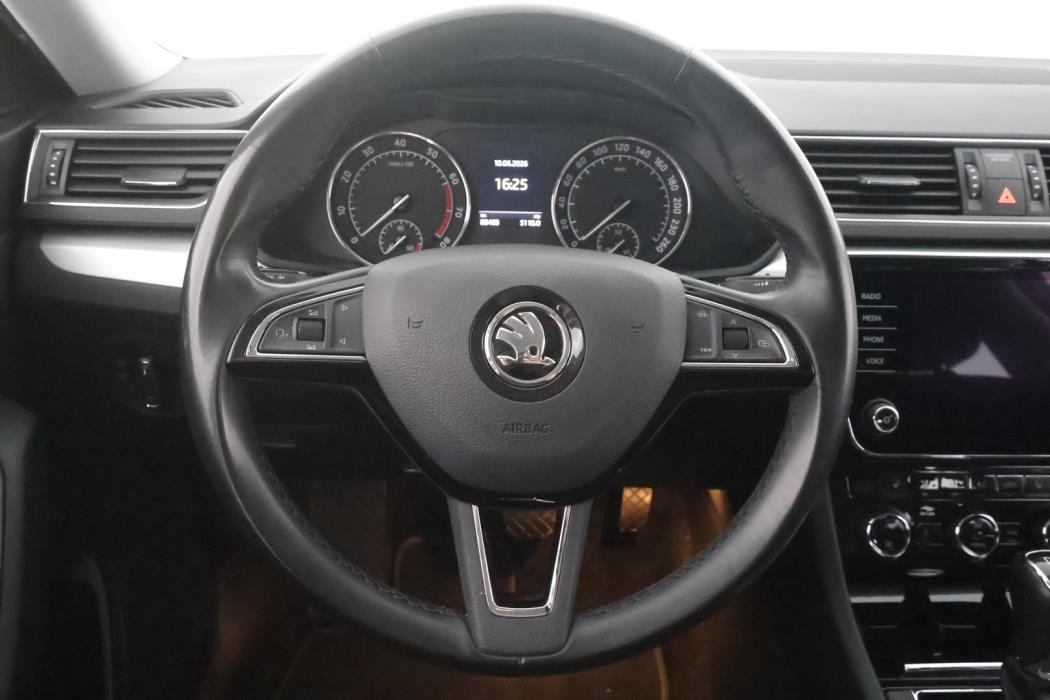 SKODA Superb 2019