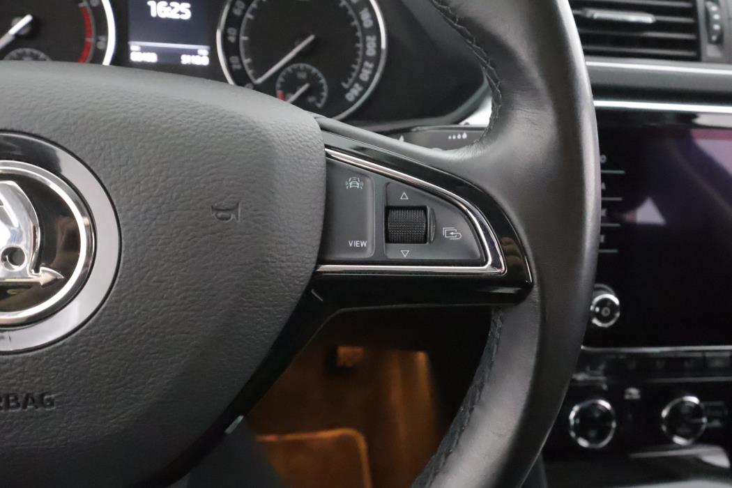 SKODA Superb 2019