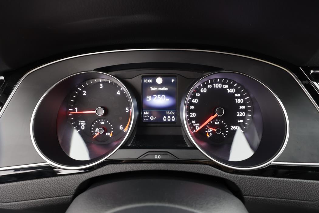 VOLKSWAGEN Passat 2021