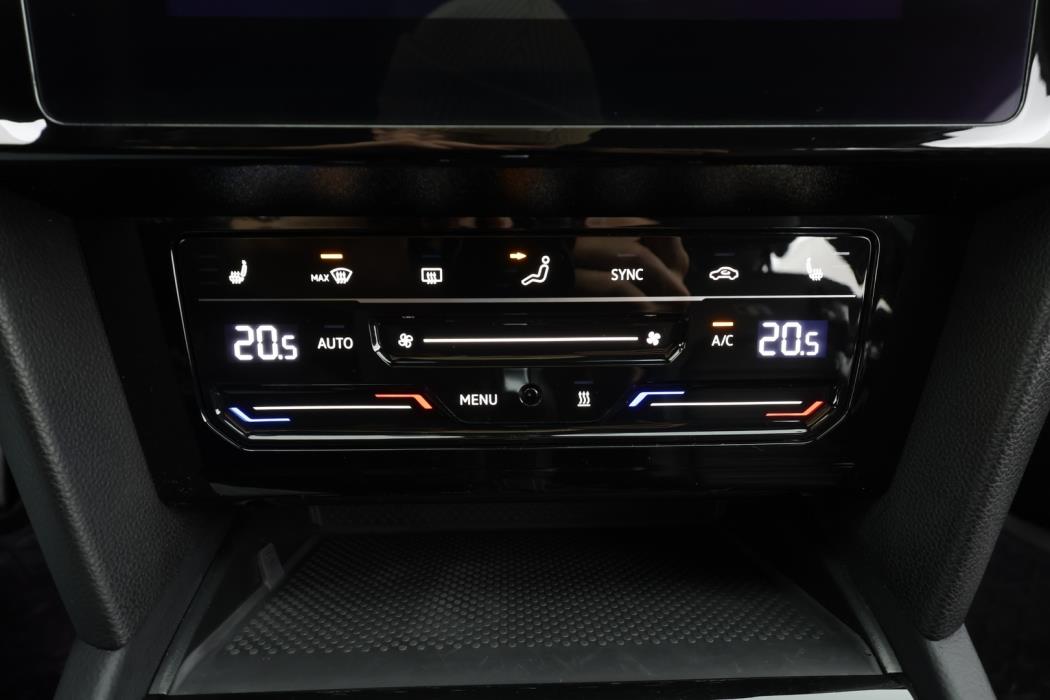 VOLKSWAGEN Passat 2021