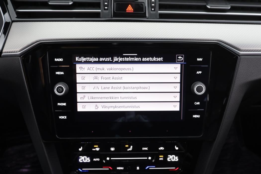 VOLKSWAGEN Passat 2021