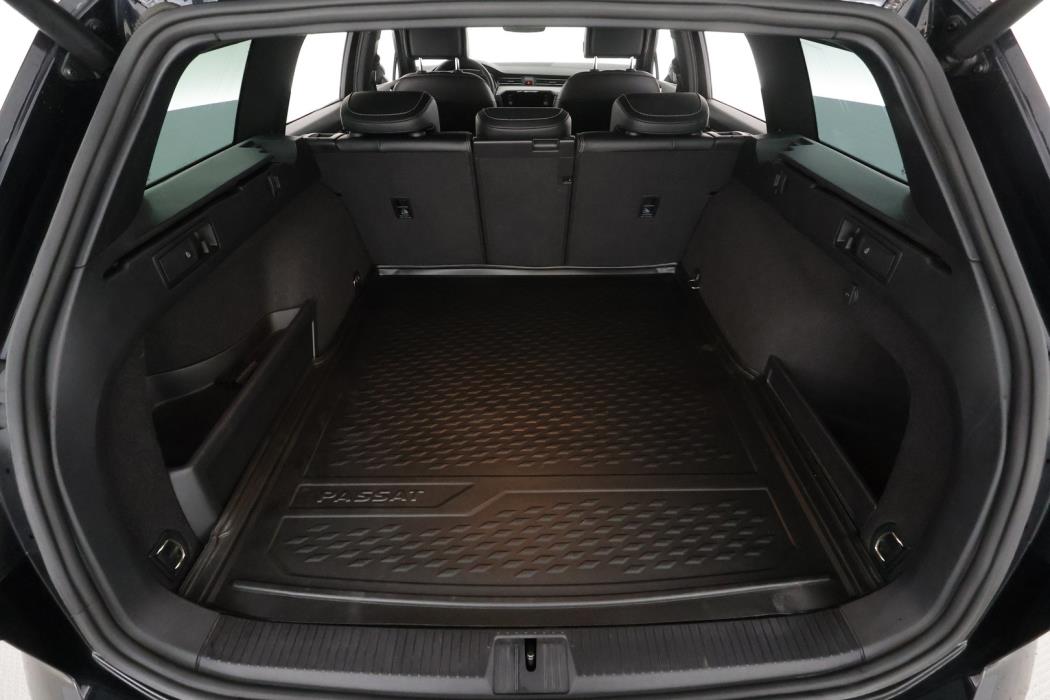 VOLKSWAGEN Passat 2021