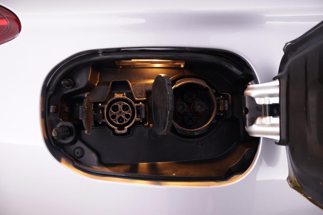 MITSUBISHI OUTLANDER PHEV 2017