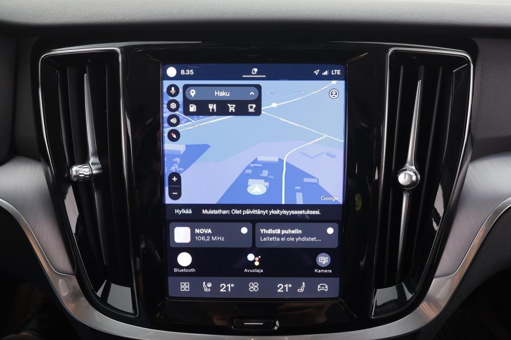 VOLVO V60 2023
