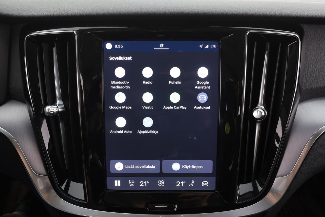 VOLVO V60 2023