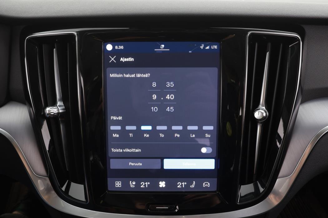 VOLVO V60 2023