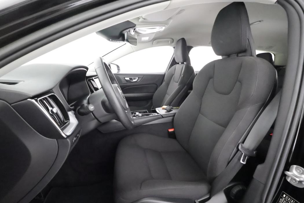 VOLVO V60 2022