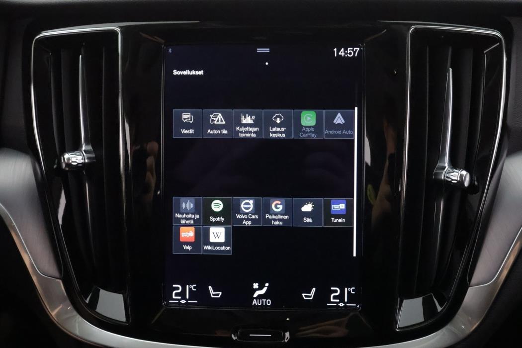 VOLVO V60 2022