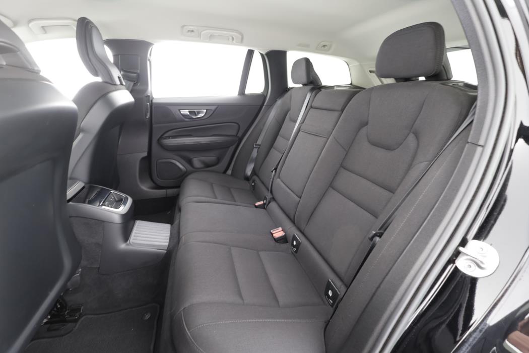 VOLVO V60 2022