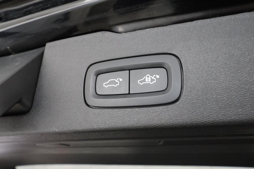 VOLVO V60 2022